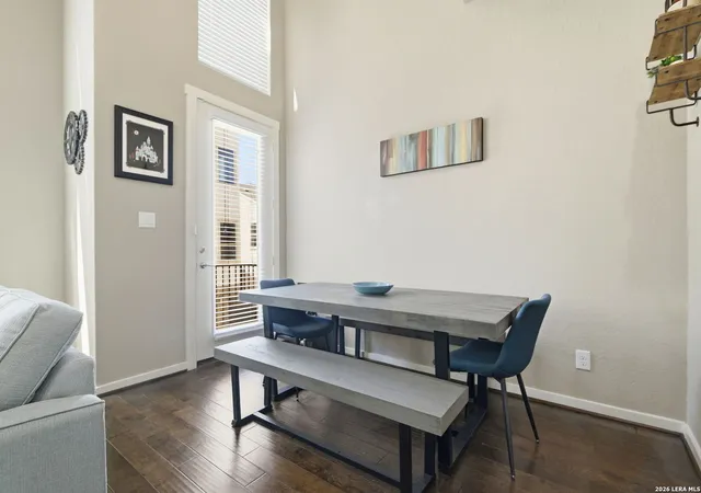 3rd image of 3831 Harry Wurzbach Rd Bldg 4, San Antonio, TX 78209 | MLS# 1964610