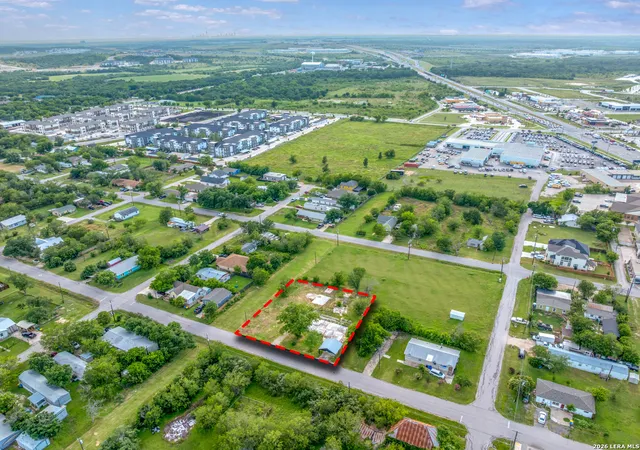 2nd image of 703 N Caldwell, Manor, TX 78653 | MLS# 1964619