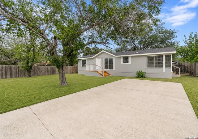 Homes for sale in Poteet, TX | 938 Patricia Ann Dr, Poteet, TX 78065 | MLS# 1964686