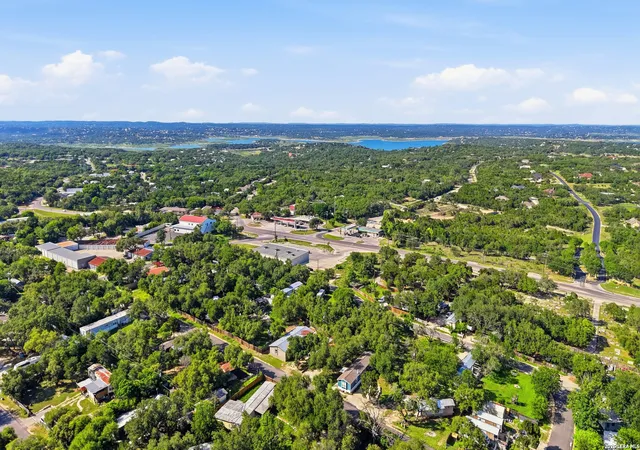 Photo 19 of Single family home for sale at 511 Forest Hill St, Canyon Lake, TX 78133 | MLS# 1964691 | Listing updated on 2026-08-14
