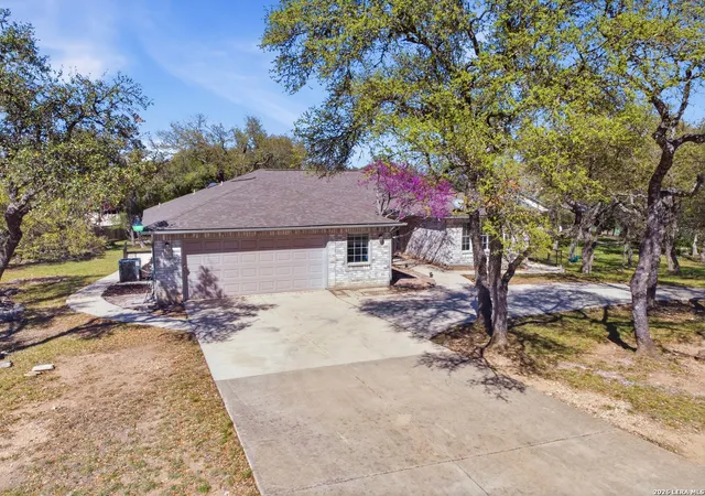 Photo 4 of Single family home for sale at 403 Slumber Pass, San Antonio, TX 78260 | MLS# 1964726 | Listing updated on 2026-09-16
