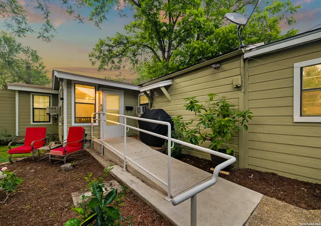 Homes for sale in Alamo Heights, TX | 135 Corona Ave, Alamo Heights, TX 78209 | MLS# 1964750
