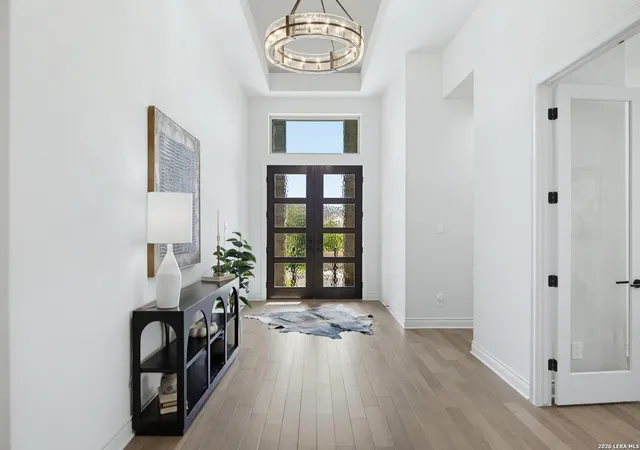 Photo 3 of Single family home for sale at 102 Cascada, Boerne, TX 78006 | MLS# 1964755 | Listing updated on 2026-09-16