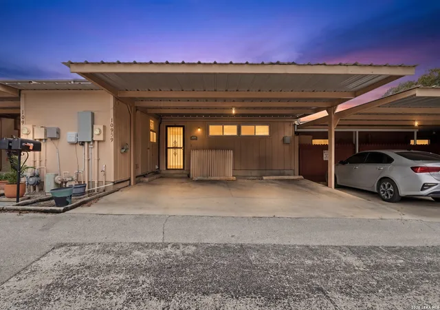 2nd image of 10959 Crown Park Lane, San Antonio, TX 78239 | MLS# 1964761