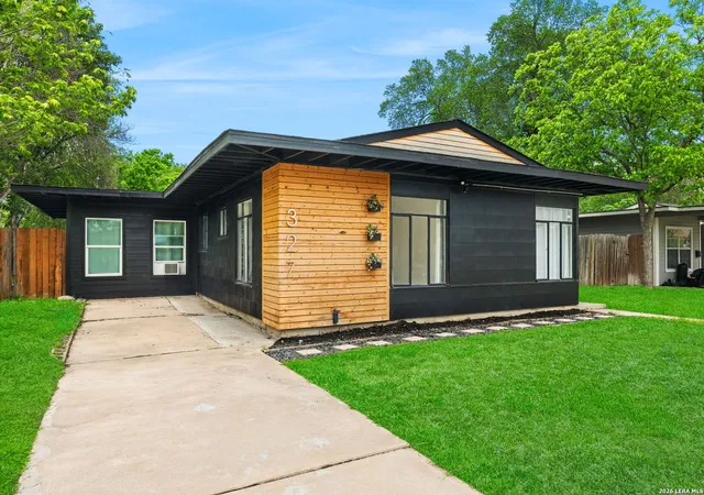2nd image of 327 Bryn Mawr Dr, San Antonio, TX 78209 | MLS# 1964773