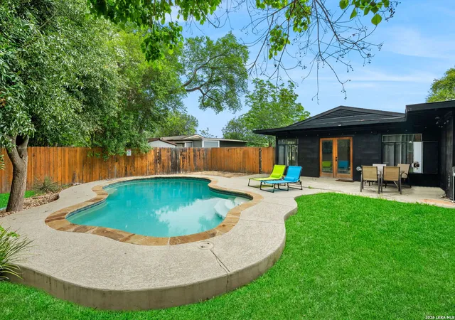 1st image of 327 Bryn Mawr Dr, San Antonio, TX 78209 | MLS# 1964773