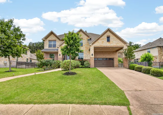 Photo 3 of Single family home for sale at 17014 Sonoma Rdg, San Antonio, TX 78255 | MLS# 1964776 | Listing updated on 2026-09-15