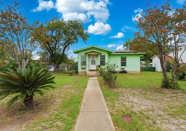 Photo 3 of Single family home for sale at 329 Rayburn Dr, San Antonio, TX 78221 | MLS# 1964795 | Listing updated on 2026-05-18