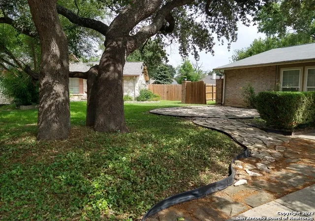 3rd image of 10445 Country Breeze, San Antonio, TX 78240 | MLS# 1964803