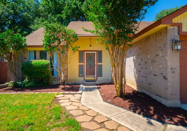 Homes for sale in Live Oak, TX | 8027 Forest Bridge, Live Oak, TX 78233 | MLS# 1964824
