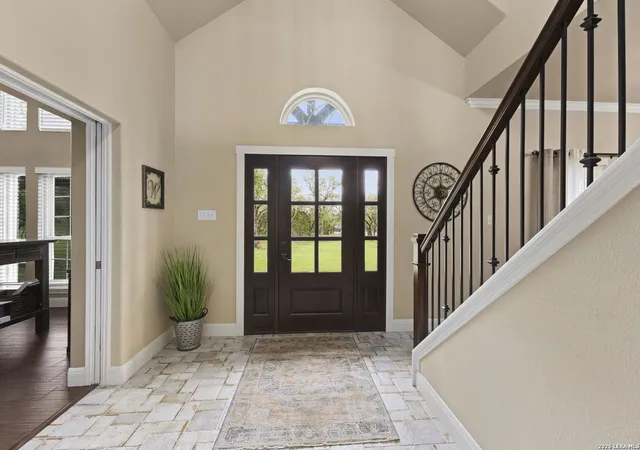 Photo 2 of Single family home for sale at 112 Cibolo Hollow N, Boerne, TX 78015 | MLS# 1964840 | Listing updated on 2026-09-10