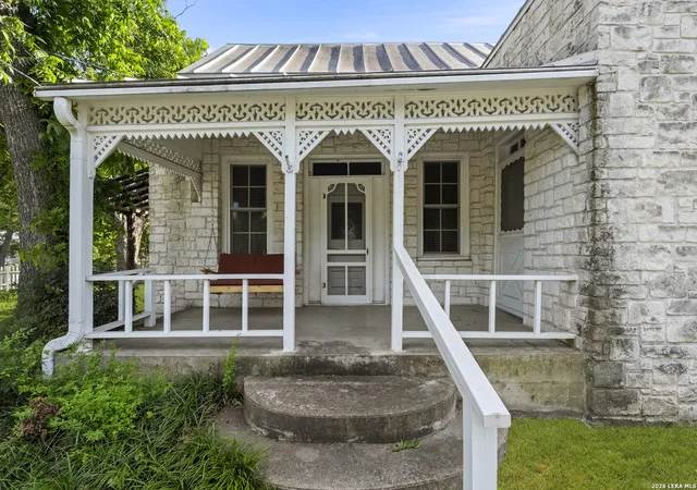 Homes for sale in Fredericksburg, TX | 501 W Creek St, Fredericksburg, TX 78624 | MLS# 1964850