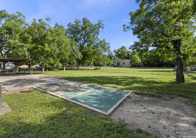 Homes for sale in Fredericksburg, TX | 501 W Creek St, Fredericksburg, TX 78624 | MLS# 1964850