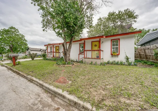 Photo 3 of Multi family home for sale at 306 E Lindbergh Blvd, Universal City, TX 78148 | MLS# 1964927 | Listing updated on 2026-08-04