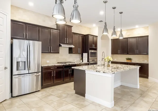 Homes for sale in Helotes, TX | 10522 Far Reaches Ln, Helotes, TX 78023 | MLS# 1964945