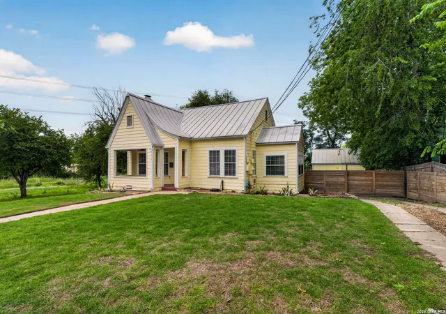 2nd image of 517 W Hollywood, San Antonio, TX 78212 | MLS# 1965018