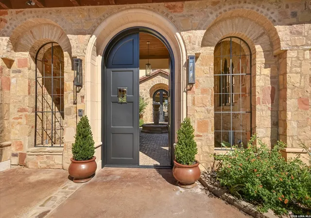 Photo 3 of Mansion for sale at 252 La Serena Loop, Horseshoe Bay, TX 78657 | MLS# 1965113 | Listing updated on 2026-05-19