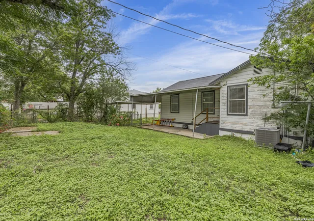 3rd image of 923 Fair Ave, San Antonio, TX 78223 | MLS# 1965248