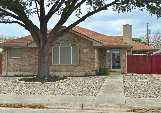 Photo 2 of Single family home for sale at 1265 Buttercup, New Braunfels, TX 78130 | MLS# 1965249 | Listing updated on 2026-06-27
