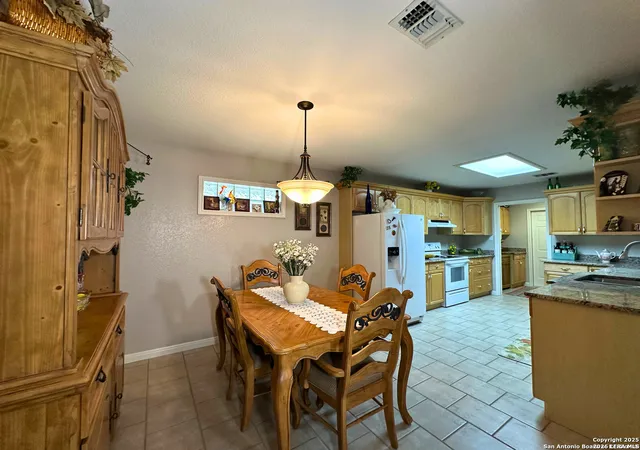 Photo 4 of Single family home for sale at 1265 Buttercup, New Braunfels, TX 78130 | MLS# 1965249 | Listing updated on 2026-06-27