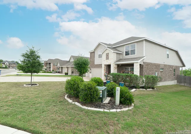 Photo 2 of Single family home for sale at 5862 Hopper Ct, New Braunfels, TX 78132 | MLS# 1965282 | Listing updated on 2026-09-14
