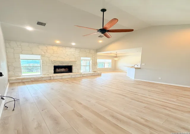 Photo 2 of Single family home for sale at 412 Shayla, Canyon Lake, TX 78133 | MLS# 1965436 | Listing updated on 2026-05-09