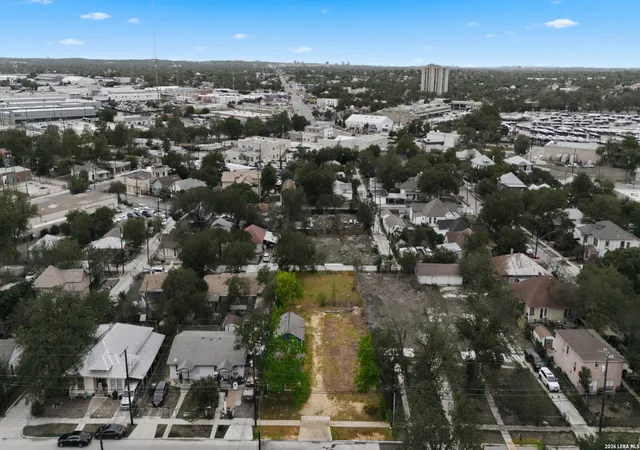 Photo 4 of Land for sale at 817 W Poplar St, San Antonio, TX 78212 | MLS# 1965480 | Listing updated on 2026-05-20