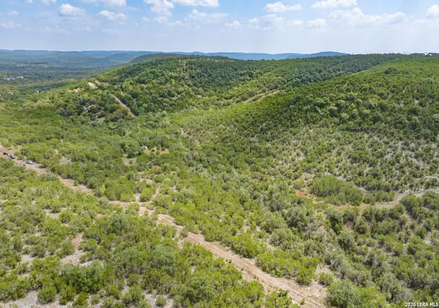 Photo 4 of Land for sale at 860 Arrowhead Pt, Helotes, TX 78063 | MLS# 1965525 | Listing updated on 2026-05-10
