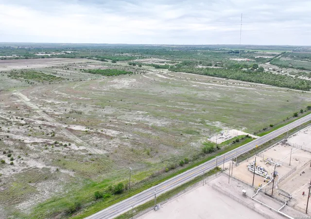 5th image of 675 Fm 882, Kenedy, TX 78119 | MLS# 1965528