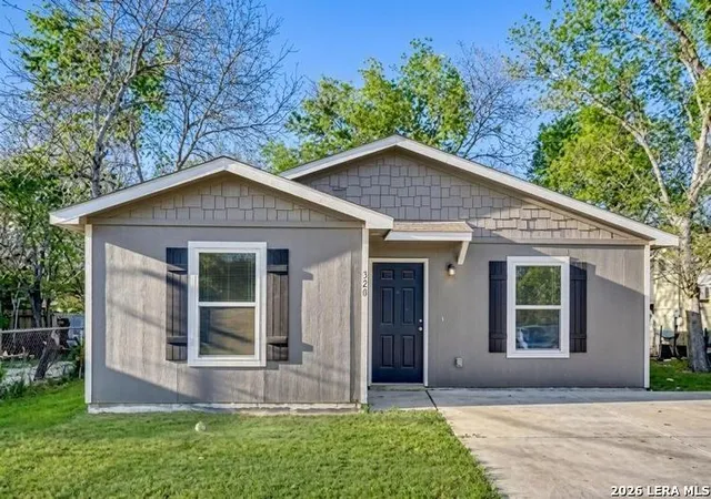 Photo 1 of Single family home for sale at 528 New Braunfels, Seguin, TX 78155 | MLS# 1965562 | Listing updated on 2026-09-06
