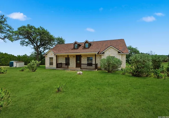 Photo 3 of Sale Pending at 124 Majestic Oaks Dr, Boerne, TX 78006 | MLS# 1965584 | Listing updated on 2026-09-12