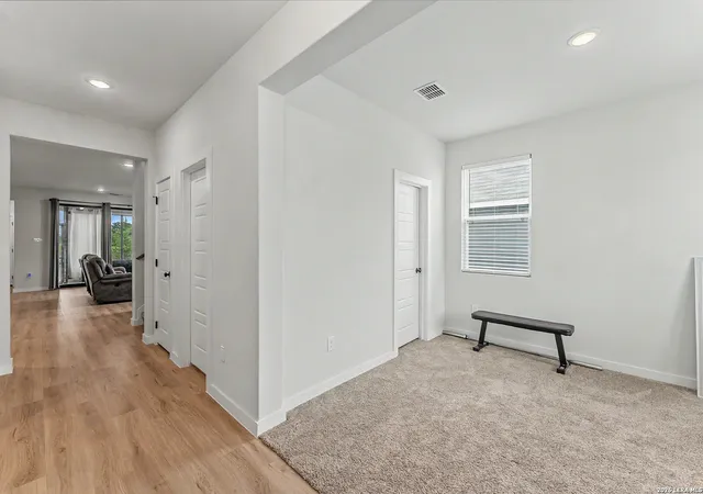 Photo 3 of Single family home for sale at 16515 Rosemary Rdg, Elmendorf, TX 78112 | MLS# 1965606 | Listing updated on 2026-06-22