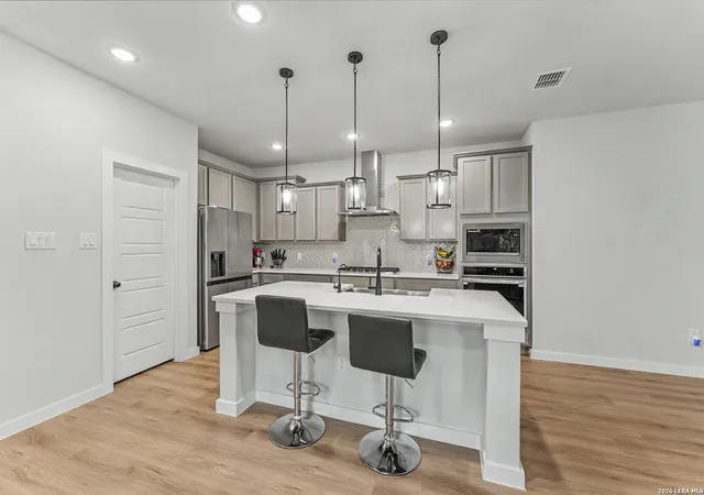 Photo 4 of Single family home for sale at 16515 Rosemary Rdg, Elmendorf, TX 78112 | MLS# 1965606 | Listing updated on 2026-06-22
