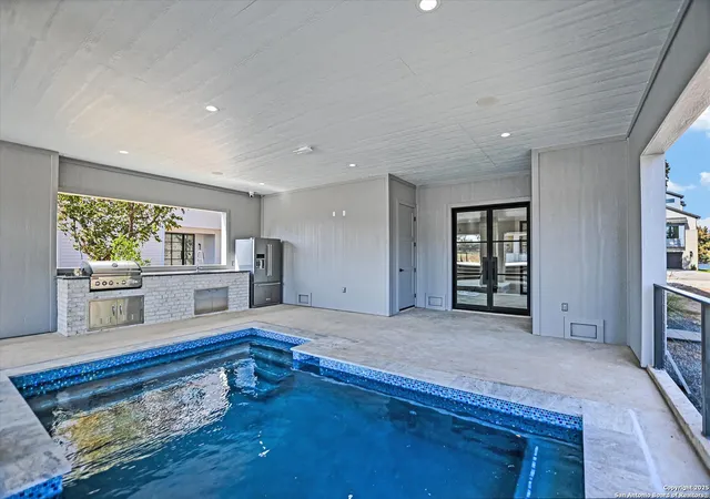 Photo 4 of Single family home for sale at 516 Lake St, Kingsland, TX 78639 | MLS# 1965612 | Listing updated on 2026-05-22