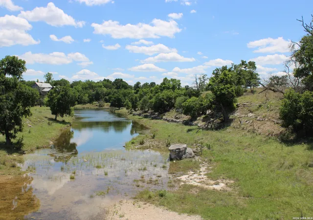 5th image of 135 Pack Saddle Ln, Fredericksburg, TX 78624 | MLS# 1965635