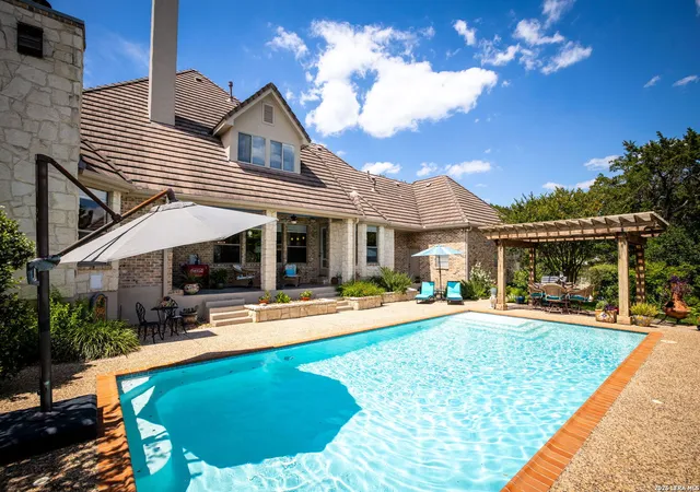 Photo 1 of Single family home for sale at 21419 Forest Waters Cir, Garden Ridge, TX 78266 | MLS# 1965646 | Listing updated on 2026-05-22
