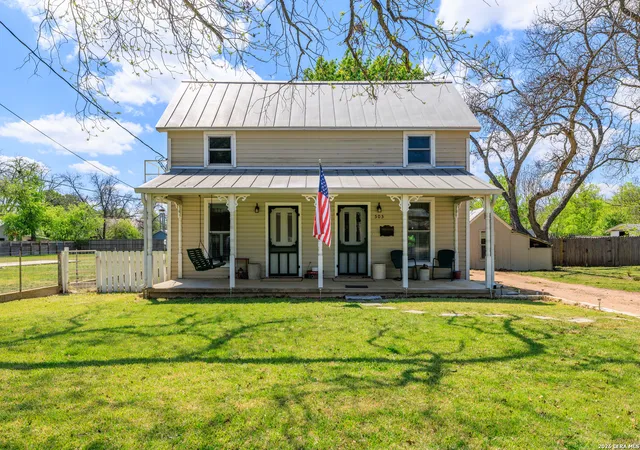 1st image of 505 W San Antonio, Fredericksburg, TX 78624 | MLS# 1965673