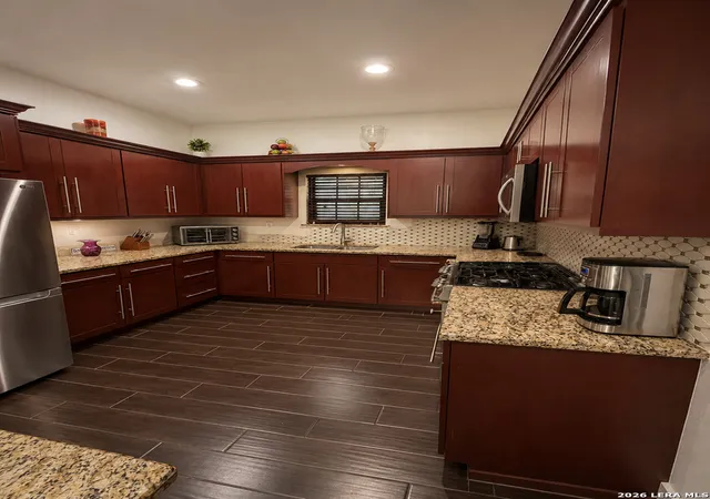 5th image of 25507 Cambridge Blvd, Newcaney, TX 77357 | MLS# 1965677