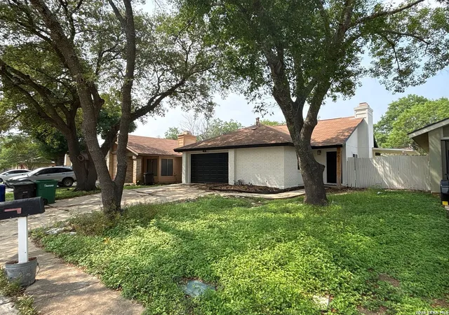 Photo 3 of Single family home for sale at 9631 Ivy Bend, San Antonio, TX 78250 | MLS# 1965738 | Listing updated on 2026-05-11