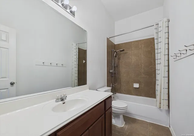 Photo 4 of Single family home for sale at 8719 Sarasota Woods, San Antonio, TX 78250 | MLS# 1965820 | Listing updated on 2026-06-05