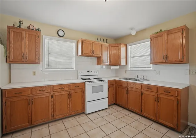 Homes for sale in George West, TX | 372 County Road 325, George West, TX 78022 | MLS# 1965824