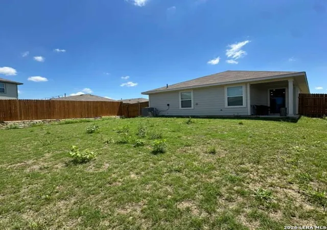 4th image of 153 Lake Sweetwater Ln, Buda, TX 78610 | MLS# 1965897