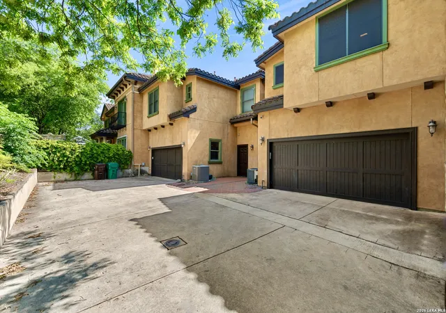 Homes for sale in Alamo Heights, TX | 123 Eaton St #102, Alamo Heights, TX 78209 | MLS# 1965940