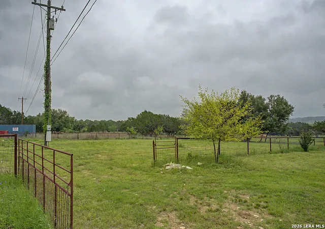Homes for sale in Wimberley, TX | 200 E Meadow Ln, Wimberley, TX 78676 | MLS# 1965975