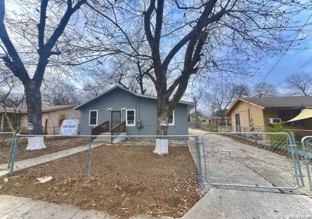 Photo 2 of Single family home for sale at 1217 Keats, San Antonio, TX 78211 | MLS# 1965979 | Listing updated on 2026-05-23