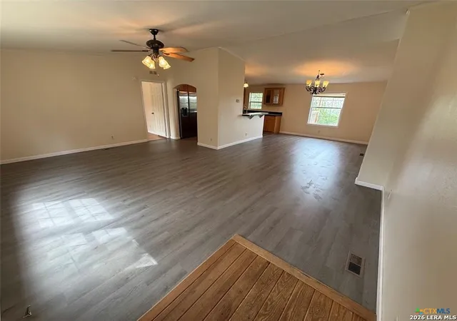 5th image of 621 Stenen Dr, Canyon Lake, TX 78133 | MLS# 1966069