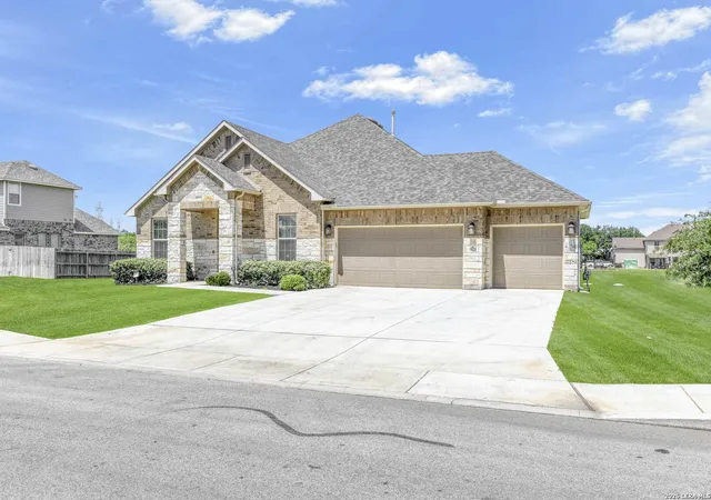 Photo 4 of Single family home for sale at 5021 Tupelo Row, San Antonio, TX 78263 | MLS# 1966143 | Listing updated on 2026-08-29