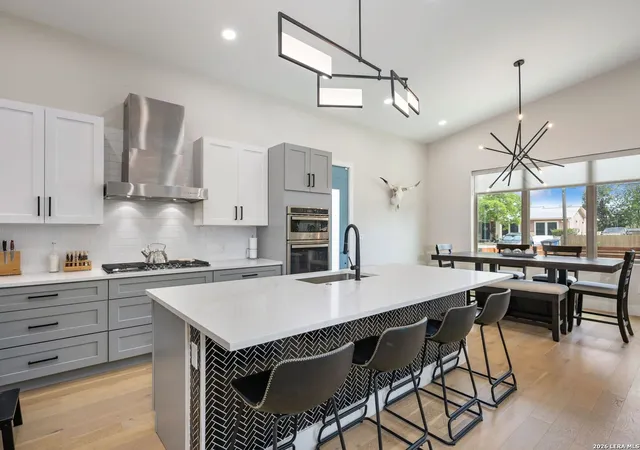 Photo 3 of Single family home for sale at 211 W Lubbock St, San Antonio, TX 78204 | MLS# 1966256 | Listing updated on 2026-09-16