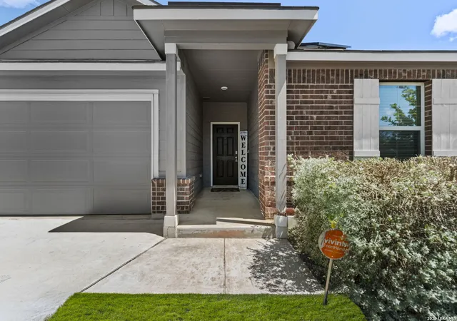 Photo 2 of Sale Pending at 5403 Pearl Vly, San Antonio, TX 78242 | MLS# 1966311 | Listing updated on 2026-09-11