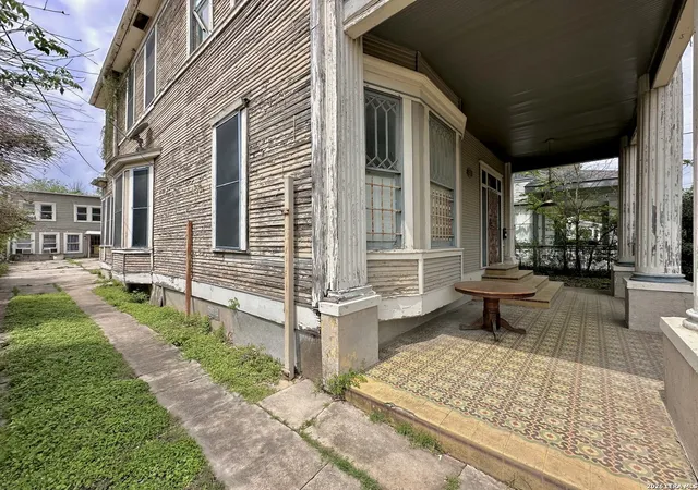 5th image of 727 N Pine St, San Antonio, TX 78202 | MLS# 1966362